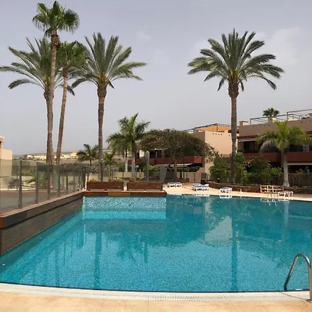 2 Bedroom With Parking, Wifi, Views & Heated Pool Playa Paraiso (Tenerife)