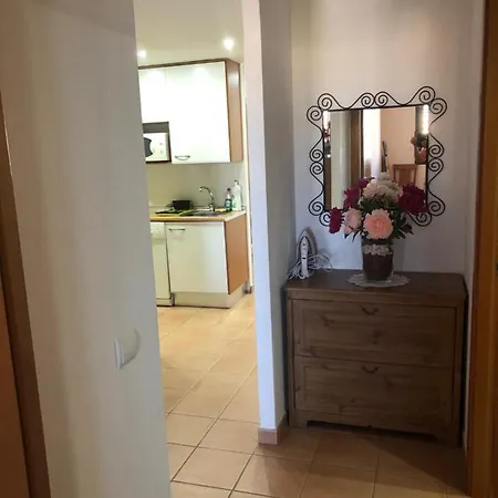 2 Bedroom With Parking, Wifi, Views & Heated Pool Appartement