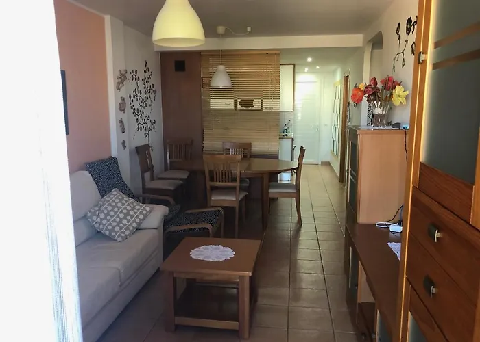 Apartmán 2 Bedroom With Parking, Wifi, Views & Heated Pool Playa Paraiso (Tenerife)