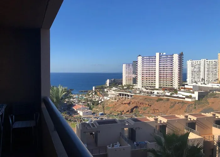 Apartmán 2 Bedroom With Parking, Wifi, Views & Heated Pool Playa Paraiso (Tenerife)
