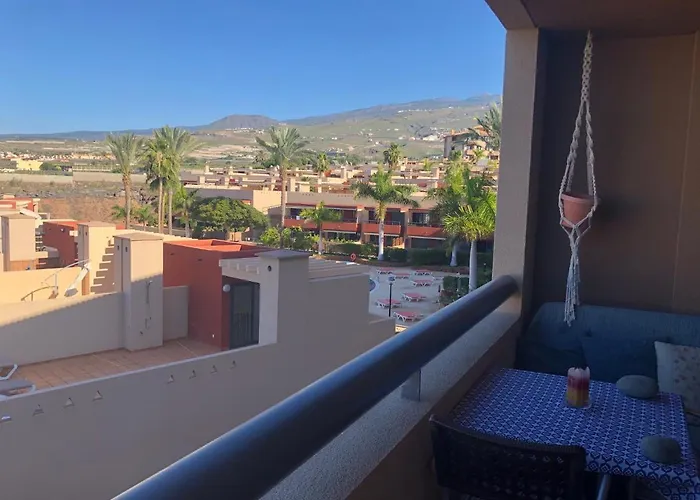 2 Bedroom With Parking, Wifi, Views & Heated Pool Playa Paraiso (Tenerife)